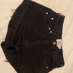 black princess polly shorts